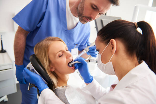 Best Emergency Dental Care  in Lagunitas Forest Knolls, CA